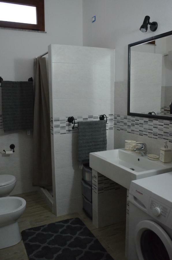 Appartamento Vacanza da Luisa San Giovanni Suèrgiu Esterno foto
